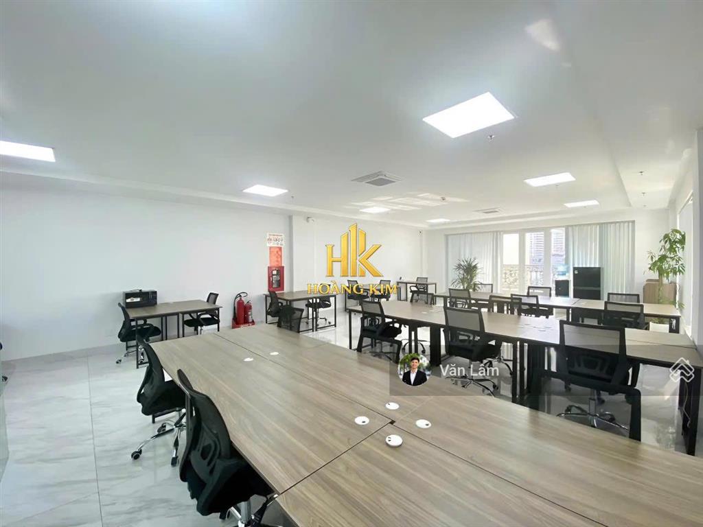 Cho thuê tòa nhà trường chinh q. tân bình 8x20m, hầm trệt 5 lầu * thang máy, pccc đầy đủ