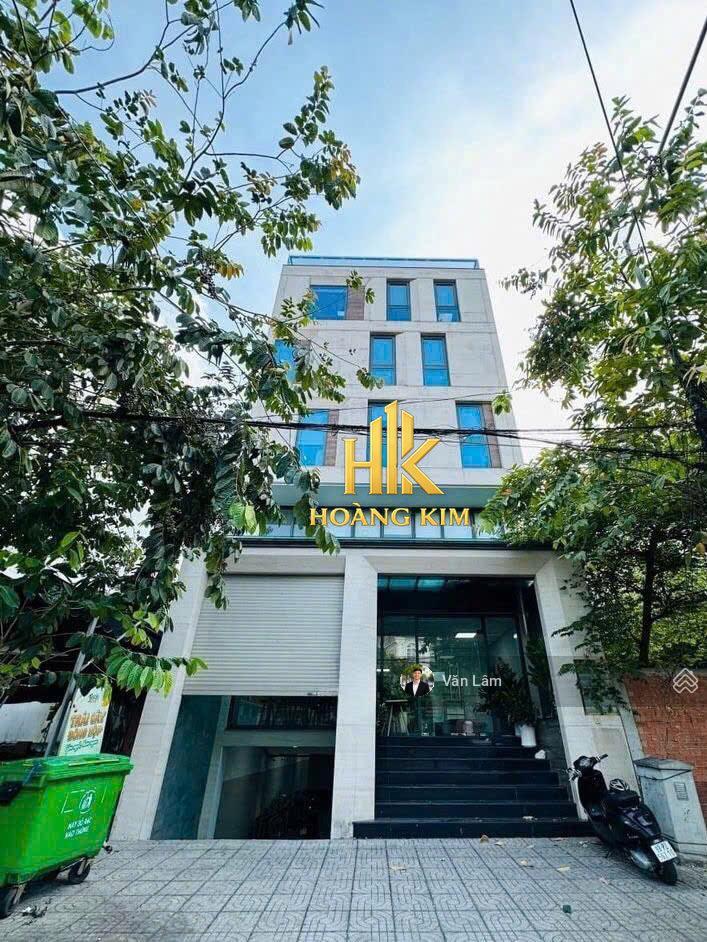 Nhà nguyên căn mới đẹp phổ quang tân bình, mặt tiền 8m, hầm trệt 3 lầu, sang xịn mịn
