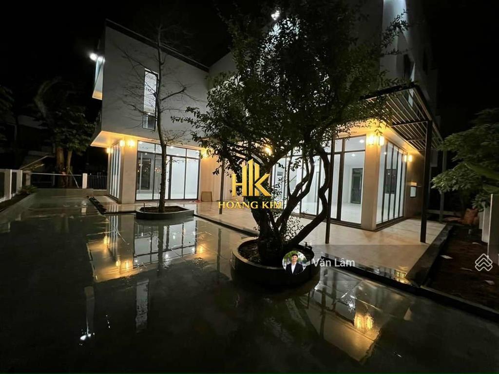 Biệt thự vip khu tân sơn nhì tân phú, 20x20m, 1 trệt 1 lầu, sân vườn rộng