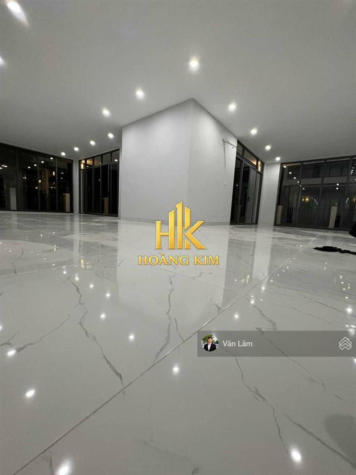 Biệt thự vip khu tân sơn nhì tân phú, 20x20m, 1 trệt 1 lầu, sân vườn rộng
