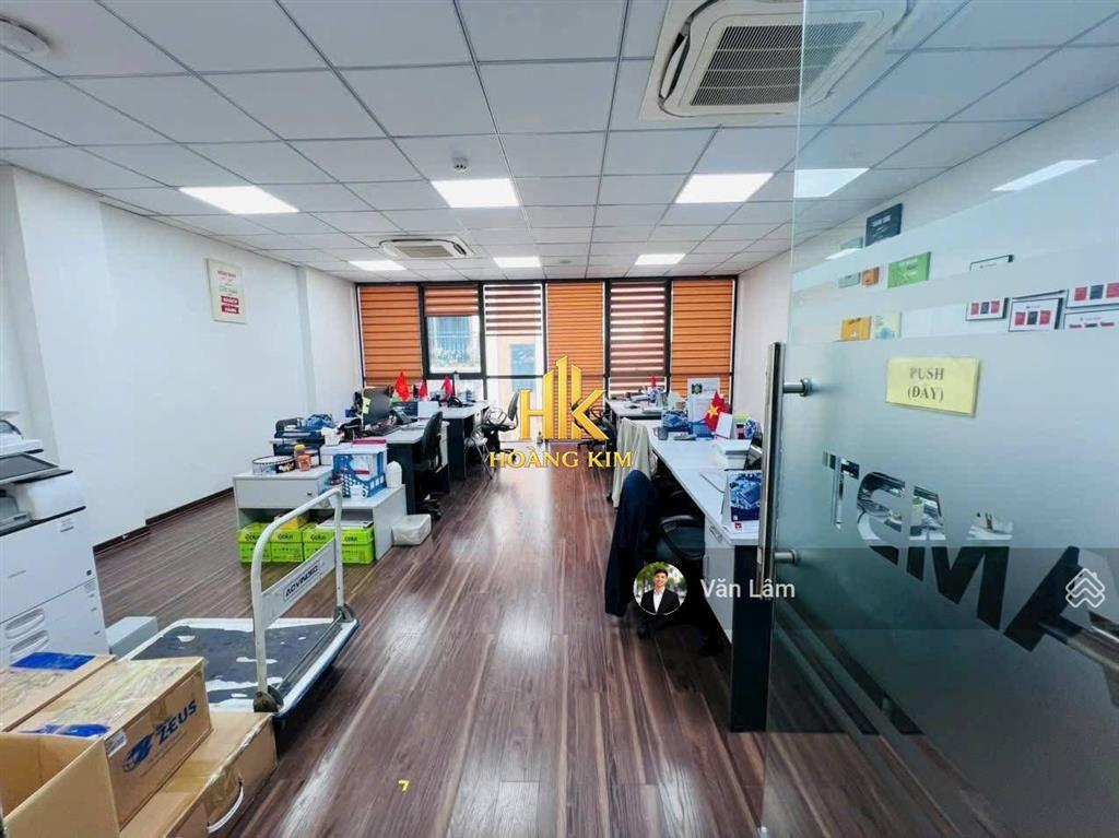 Nhà cho thuê góc 2 mt nguyễn hồng đào * 6x20m, trệt 3 lầu phòng rộng