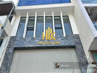 Cho thuê nhà 15c đồng nai tân bình * 6x20m, hầm trệt 4 lầu * thang máy