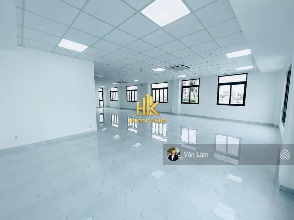 Tòa nhà nguyễn trọng tuyển * gần quận phú nhuận, di chuyển thuận tiện * hầm 5 tầng