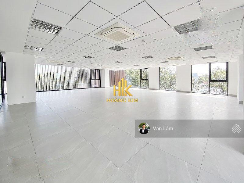 Cho thuê tòa nhà lam sơn tân bình * setup kiểu văn phòng * hầm trệt 5 lầu