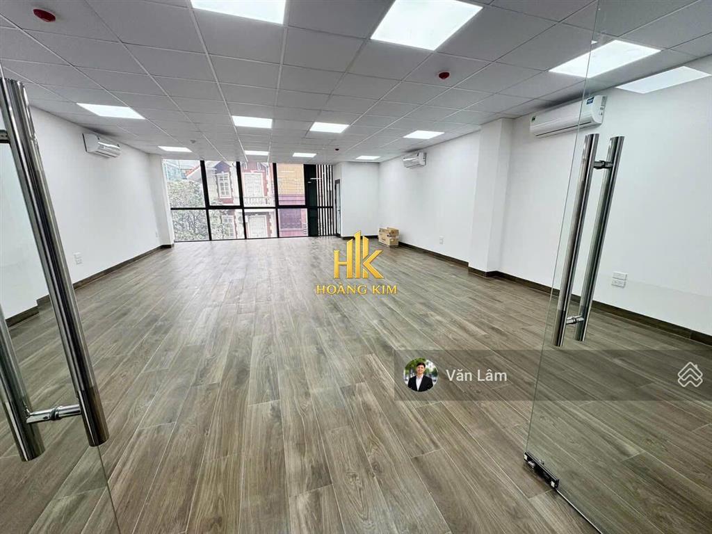 Cho thuê tòa nhà núi thành ngay etown tân bình * ngang 7m, hầm trệt 4 lầu