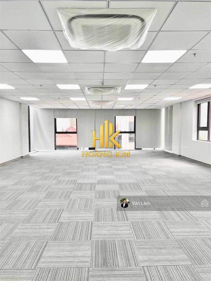 Cho thuê nhà khu vip lam sơn p.5 phú nhuận * sàn suốt đẹp * cầu thang cuối nhà
