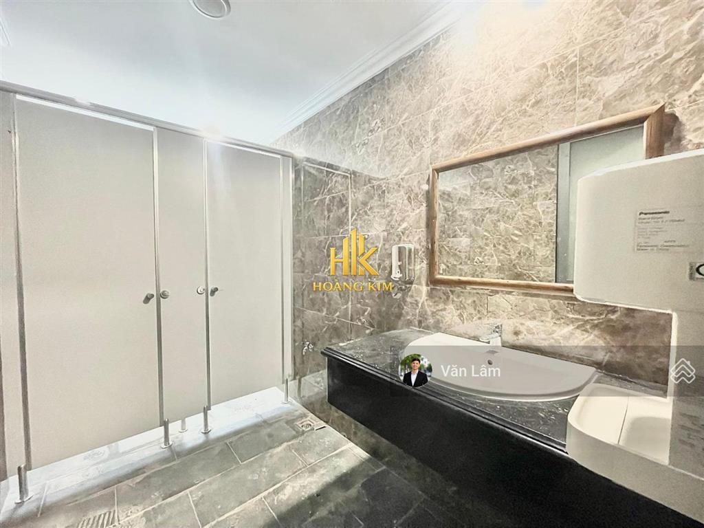 Chính chủ cho thuê tòa nhà 50b trường sơn tân bình * 650m2 sử dụng, mặt tiền 6,5m