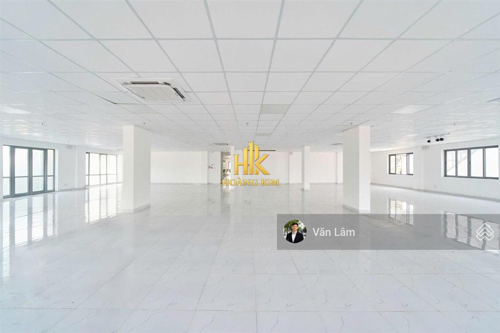 Tòa nhà vip khu phổ quang phú nhuận  hầm & bãi xe lớn, mặt tiền 10m  phù hợp đa ngành nghề