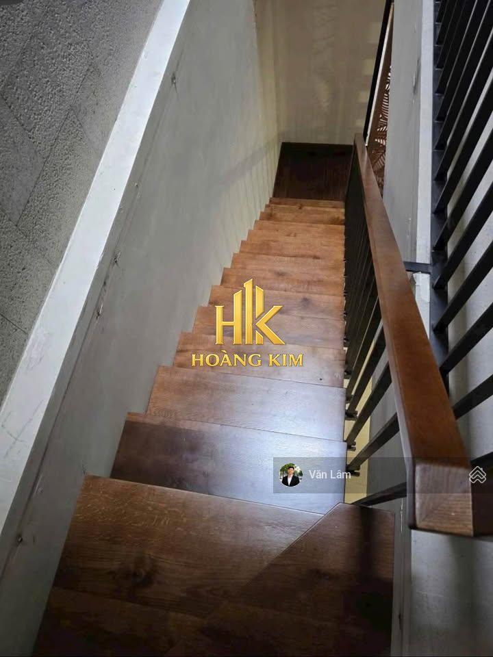 Cho thuê nhà vip phổ quang tân bình * 9x20m, trệt 3 lầu * sân vườn