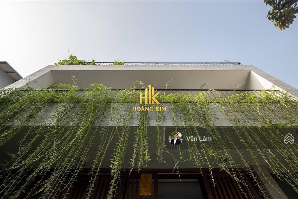 Cho thuê biệt thự sân vườn hoàng hoa thám tân bình * 10x30m, trệt 3 lầu