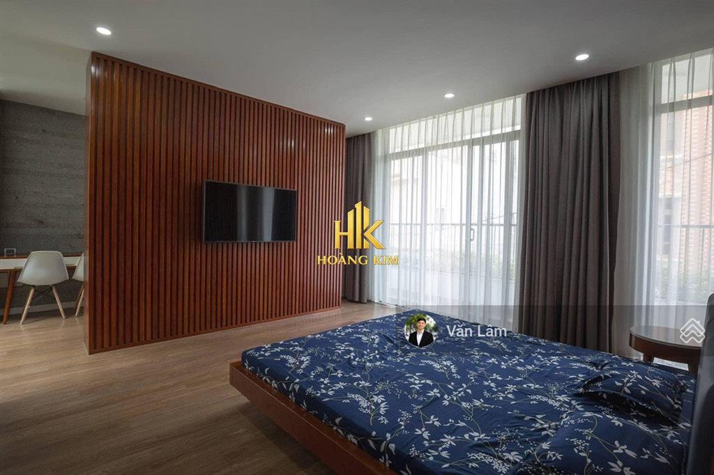 Cho thuê biệt thự sân vườn hoàng hoa thám tân bình * 10x30m, trệt 3 lầu