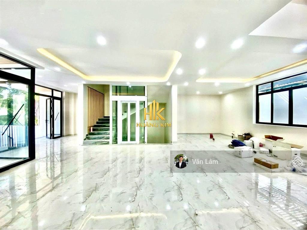 Cho thuê nhà mới sửa chữa mt bàu cát 2 tân bình * 8x18m, hầm trệt 3 lầu