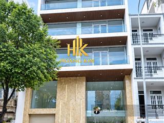 Cho thuê tòa nhà 7779 phổ quang tân bình * 1200m2 sử dụng, mặt tiền 12m * thang máy, pccc đầy đủ