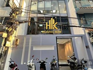 Cho thuê nhà mới sửa chữa cầu thang 2/3 nhà * mt đường c18 tân bình * 6x20m, trệt 3 lầu