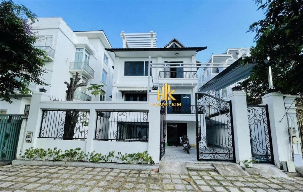 Cho thuê nhà khu vip phổ quang tân bình * 12x25m, trệt 2 lầu