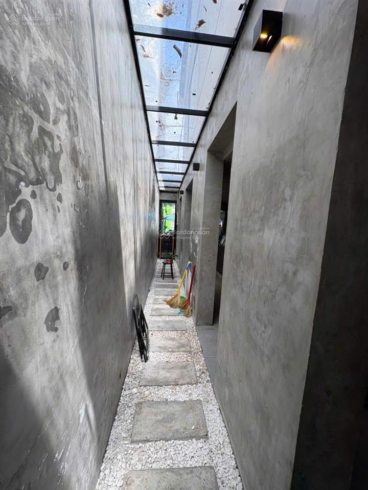 Bán nhà 2 tầng mặt tiền núi thành, gần cầu trần thị lý
