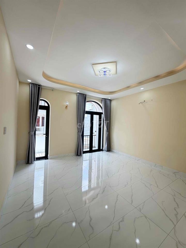 Bán nhà phố mới 100%