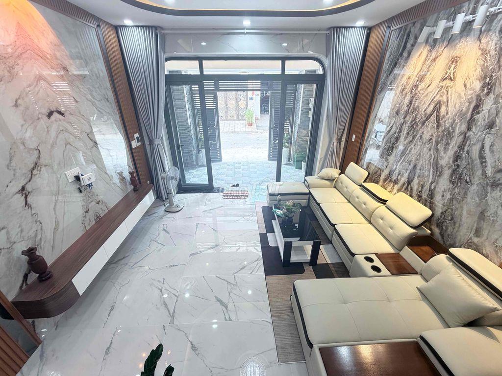 Bán nhà phố mới 100%