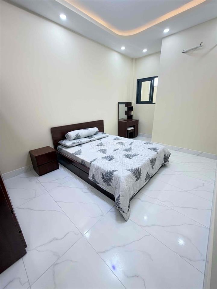 Bán nhà phố mới 100%