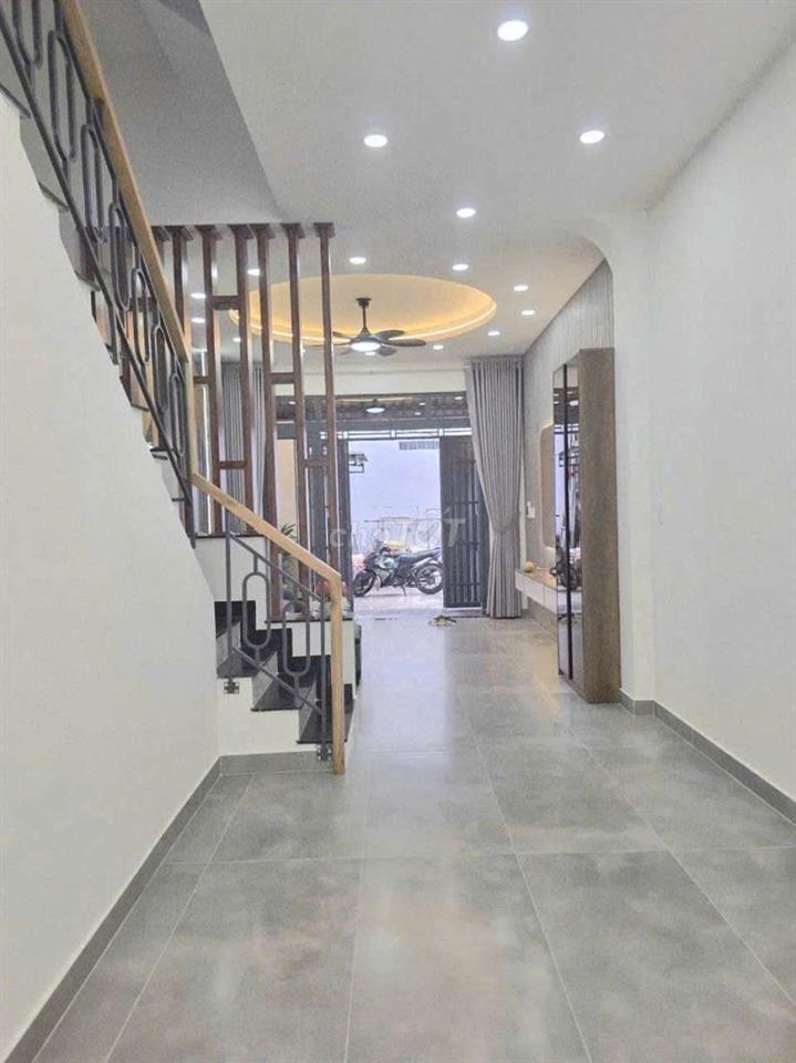 Nhà 3 tầng gần GIGaMall
