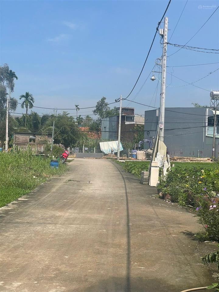 Lô đất nền thuộc ấp 4 xã bình mỹ  củ chi, cách hà duy phiên 200m tới đất. xây hoàn công