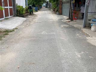 Lô đất đường nhựa, gần cầu rạch tra xã bình mỹ, 557m2 có 200m2 thổ cư giá tốt