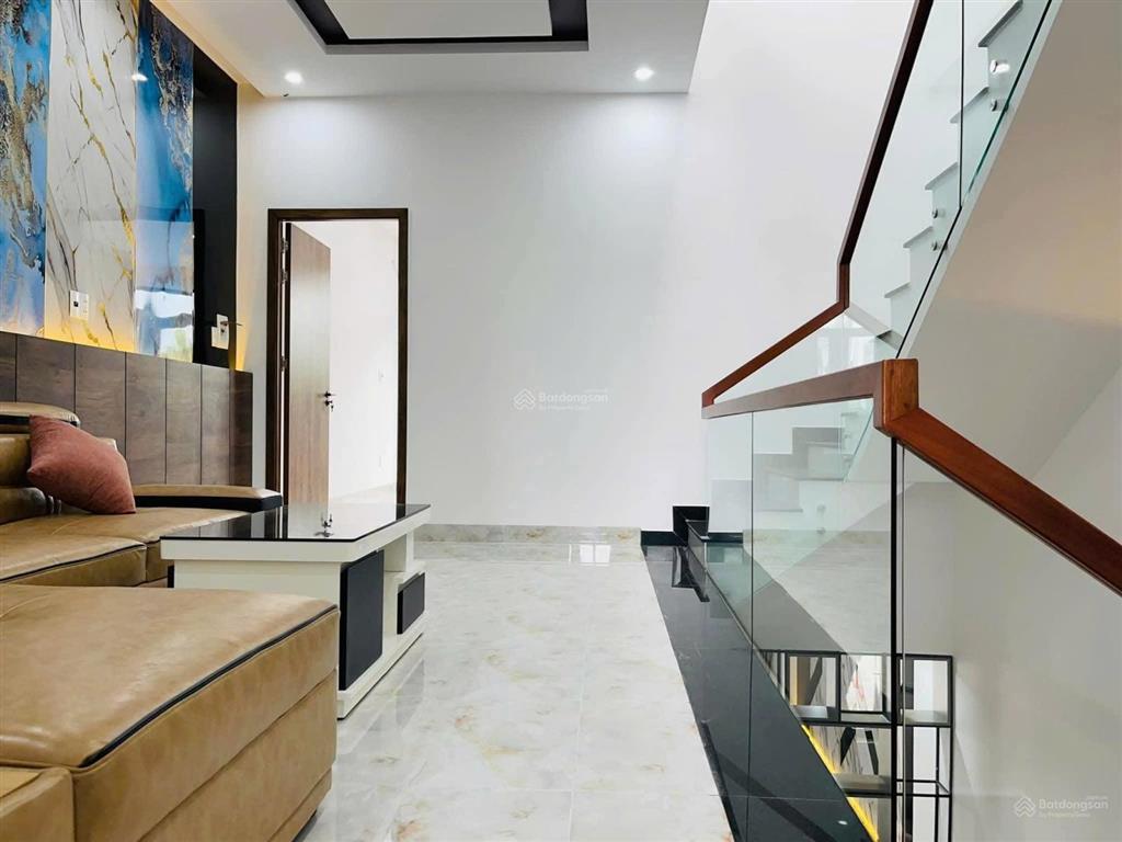 Nhà 3 tầng thanh lương 11 hoà xuân hướng đông nam 4pn 5ưc đường 7.5m