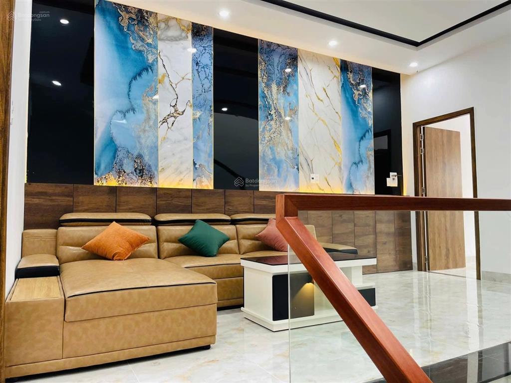 Nhà 3 tầng thanh lương 11 hoà xuân hướng đông nam 4pn 5ưc đường 7.5m