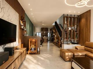 Nhà 3 tầng full nội thất, view công viên hòa xuân thanh lương 9 3pn 5wc