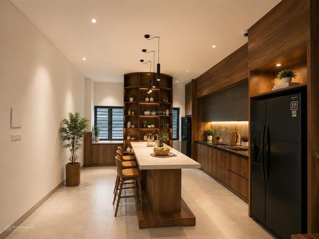 Nhà 3 tầng full nội thất, view công viên hòa xuân thanh lương 9 3pn 5wc