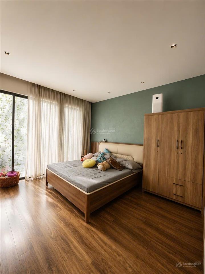 Nhà 3 tầng full nội thất, view công viên hòa xuân thanh lương 9 3pn 5wc