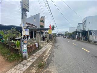 Bán đất tặng nhà mới xây đẹp tại bình minh, đường vào ô tô, mặt tiền đến 70m, cách biển chỉ 150m