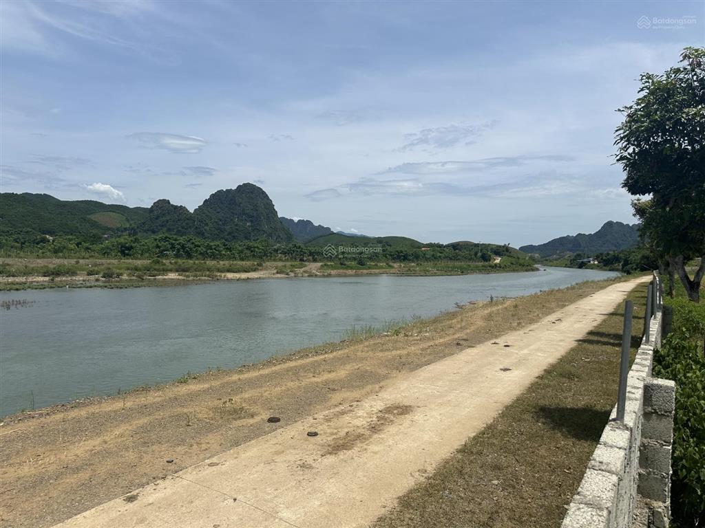 Đất nghỉ dưỡng bám sông bôi 300m, cách hà nội 65km