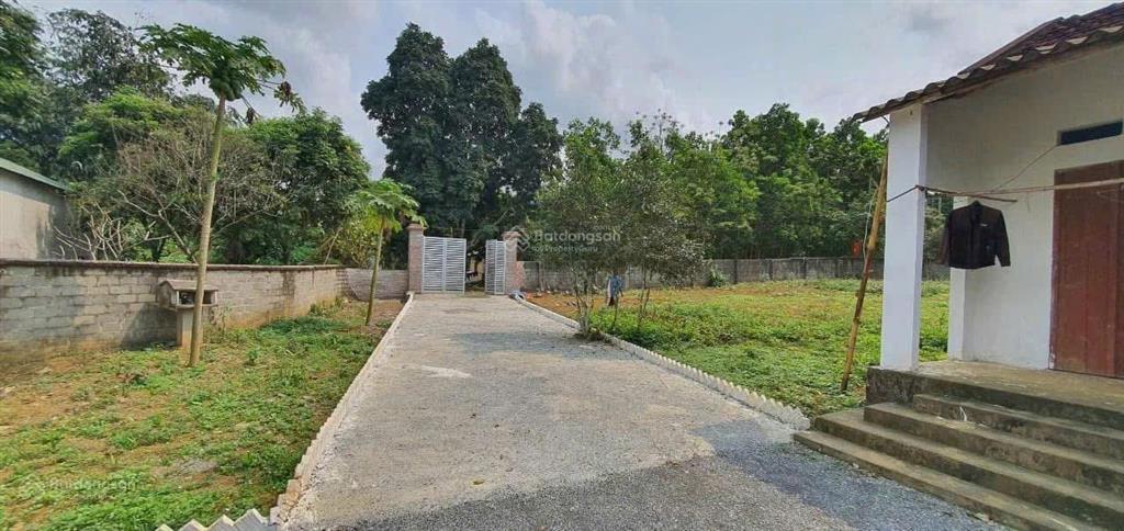 Bán 2629m2 có 300m2 thổ cư tại lương sơn, hòa bình