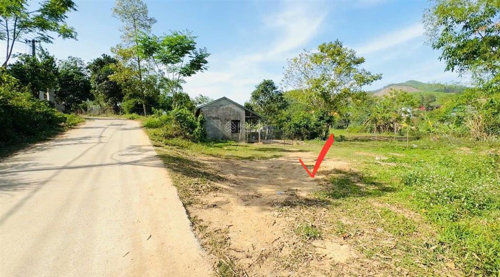 **đất bám suối  thế cao, view thoáng  diện tích đẹp 1.369m*