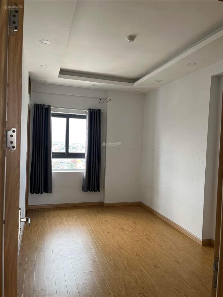Cho thuê căn hộ 2pn 2wc ngay chợ bà chiểu 13tr