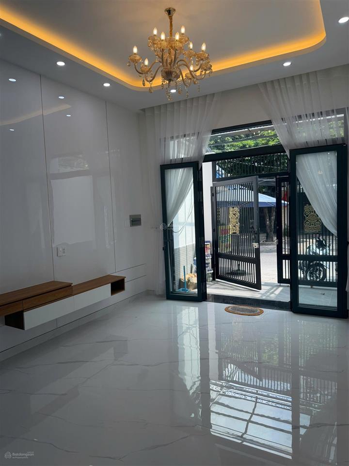 Cần bán nhà phố hiện đại 2 lầu mặt tiền đường phan huy thực, phường tân kiểng quận 7
