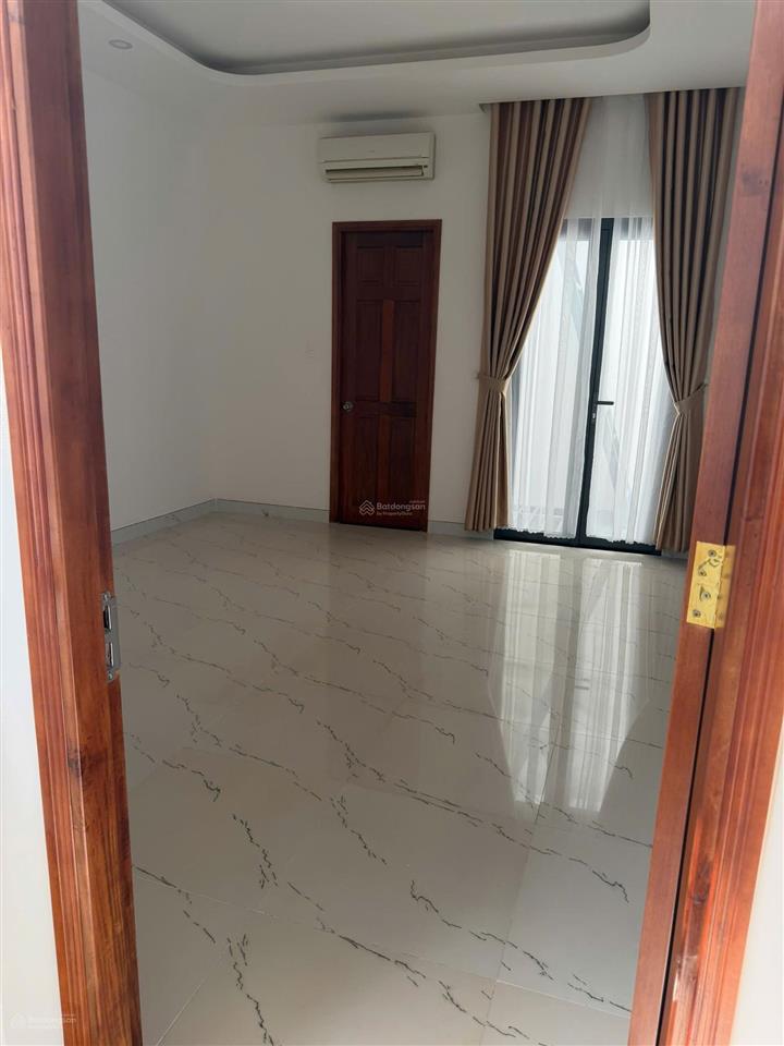Cần bán nhà phố hiện đại 2 lầu mặt tiền đường phan huy thực, phường tân kiểng quận 7