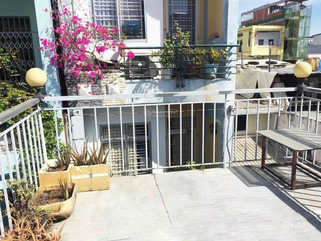 Nhà nhỏ q7, tiện ích đầy đủ, sổ hồng riêng bán nhanh