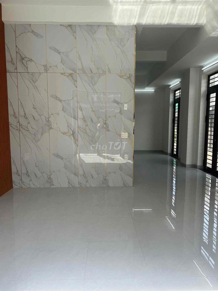 bán nhà mới tinh 3 tầng, Long Trường, Quận 9,cách Nguyễn Duy Trinh 30m