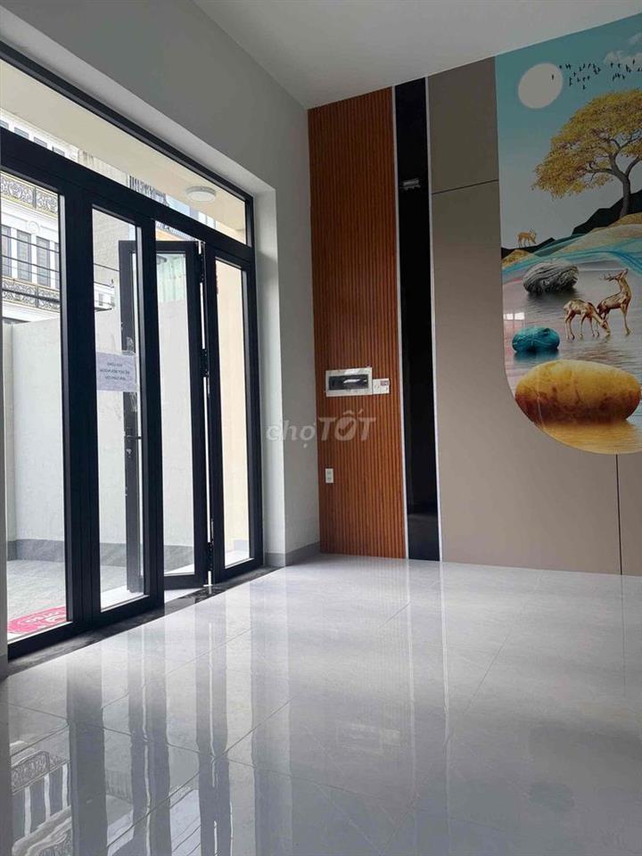 bán nhà mới tinh 3 tầng, Long Trường, Quận 9,cách Nguyễn Duy Trinh 30m