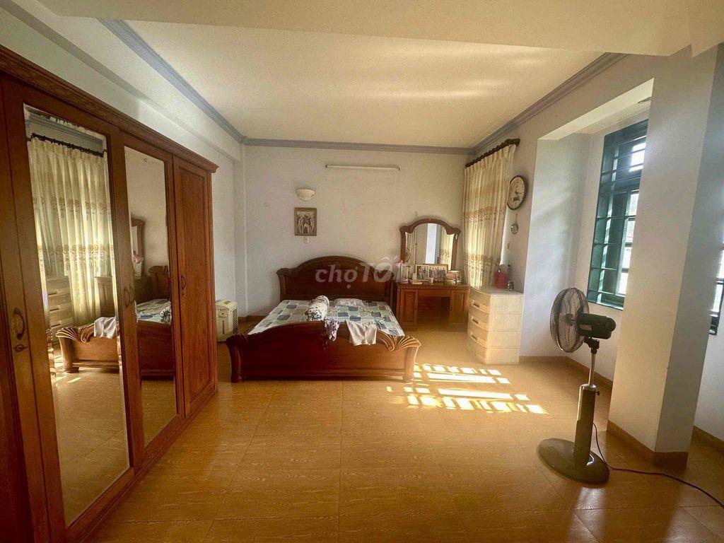 Bán gấp nhà góc trục kinh doanh kdc Khang An, 4 tầng 8x19, Phú Hữu, Q9