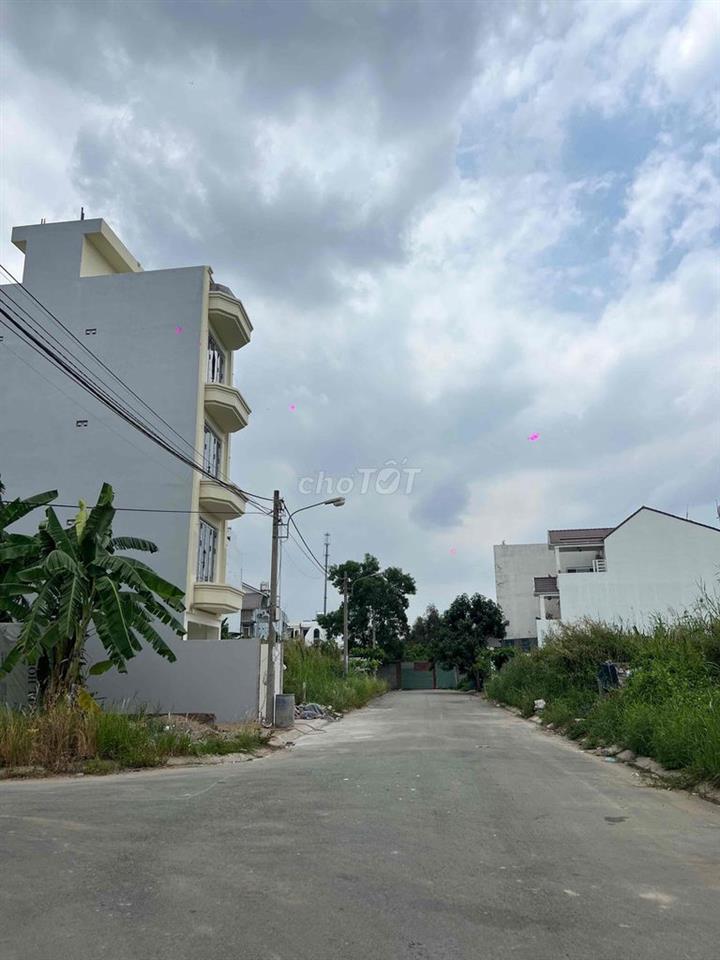 Lô đất 63m2 rẻ nhất trục Bưng Ông Thoàn, Phú Hữu, Quận 9, giá tốt