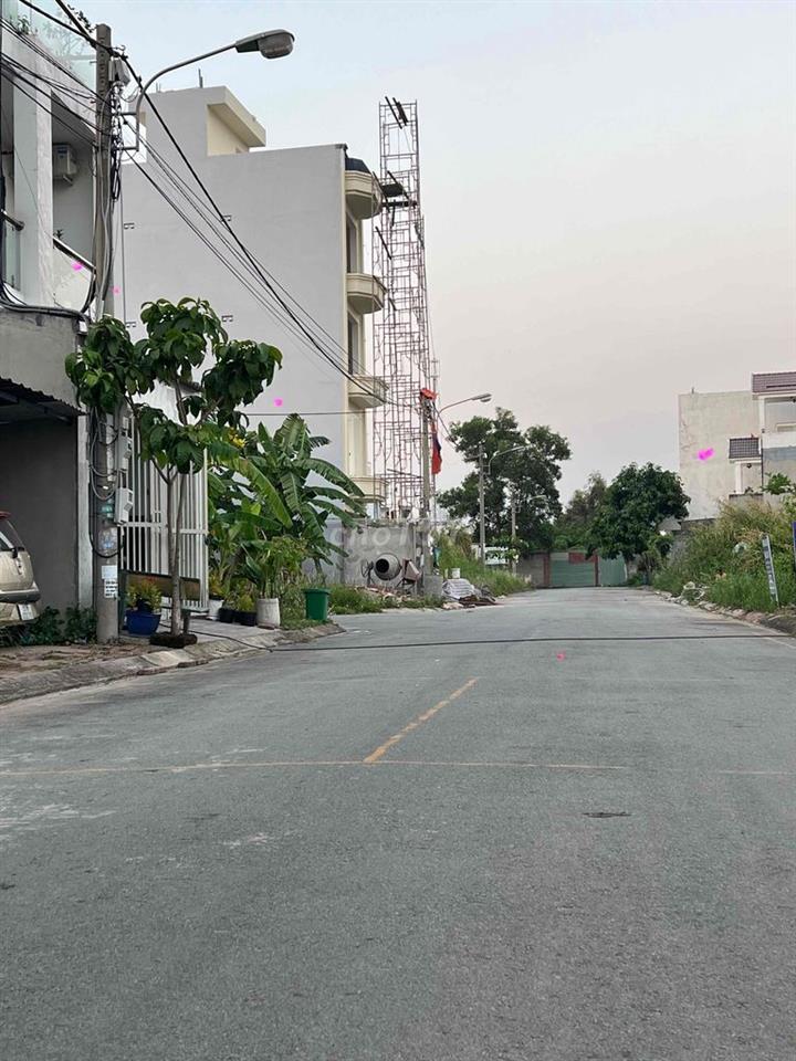 Lô đất 63m2 rẻ nhất trục Bưng Ông Thoàn, Phú Hữu, Quận 9, giá tốt