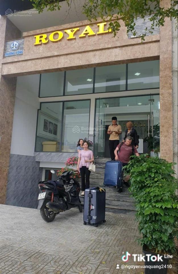 Bán tòa căn hộ dòng tiền 100tr/tháng cách bãi tắm 1 km. khu đô thị sentosa, điện bàn đông, đà nẵng