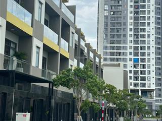 Bán nhà mặt phố tại bcons eden park, 8,2 tỷ, 90m2 ngân hàng cho vay 80%