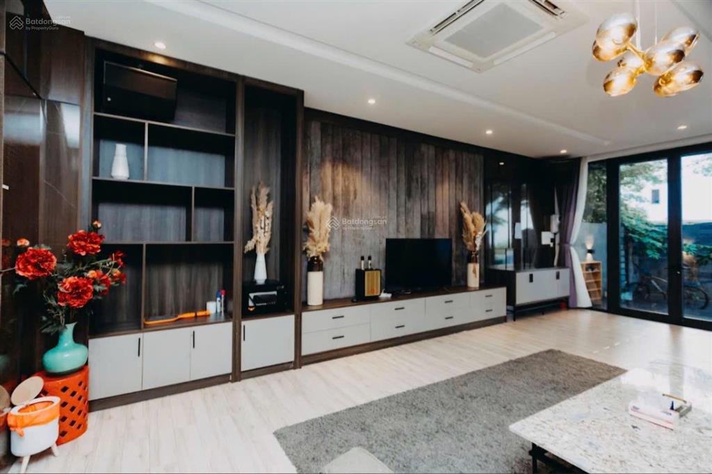 Cho thuê siêu villa view sông trực diện đẳng cấp kđt hòa xuân