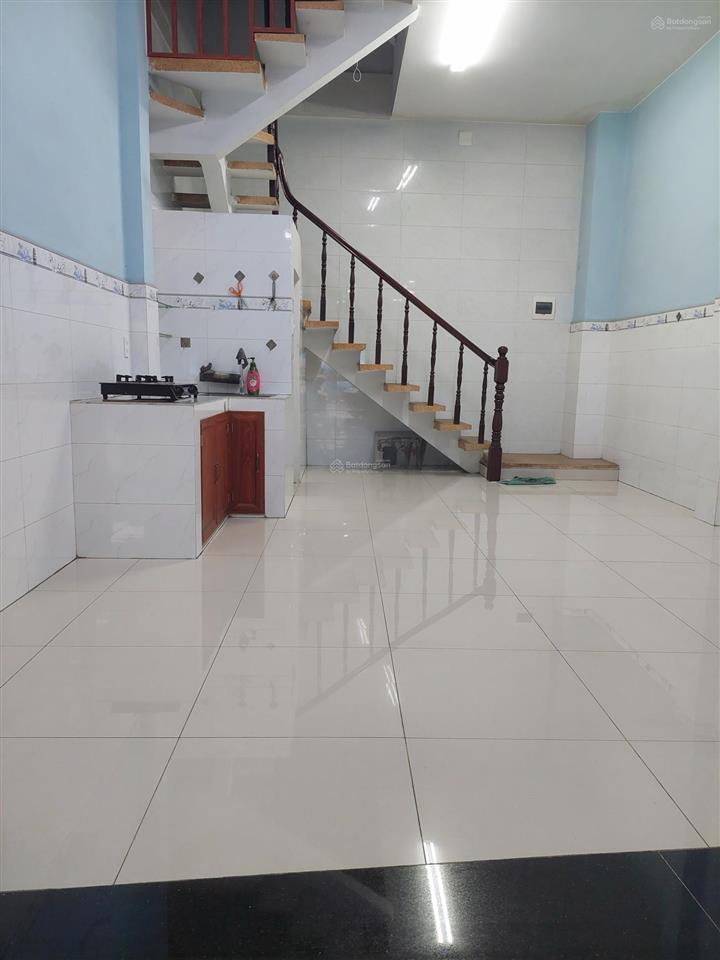 Bán nhà mặt tiền 699 lý thường kiệt 4.2x12m 4 tầng giá 14 tỷ.