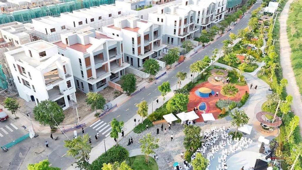 Biệt thự the meadow 10x20m, dt 295m2, giá 27tỷ all in. csbh mới nhất  trả 5 năm siêu giãn tới 2031