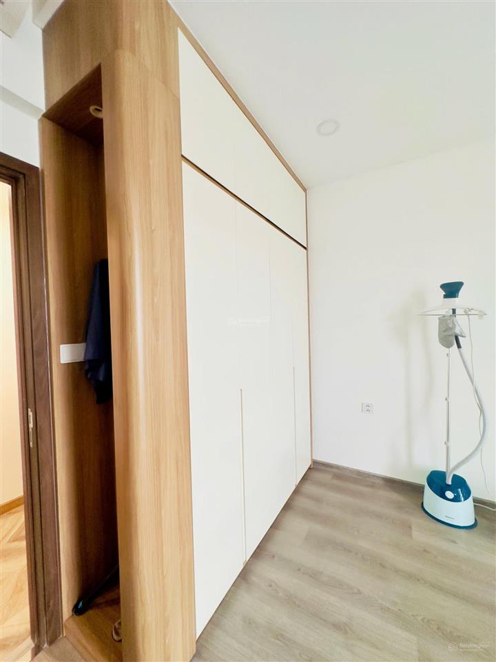 Hàng hiếm, bán/cho thuê căn hộ 2 view, 3pn + kho, dt 135m2, khu diamond brilliant, celadon city!